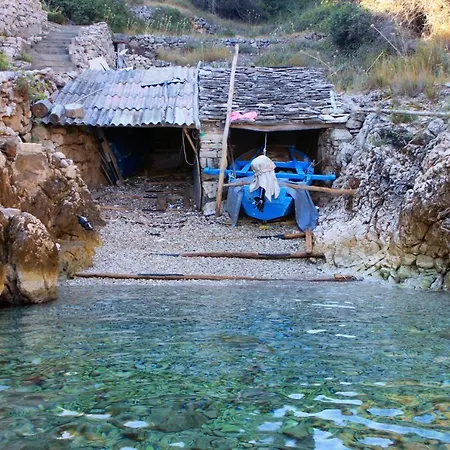 Secluded Fisherman's Cove Spiliska, Korcula - 9142 Дом отдыха