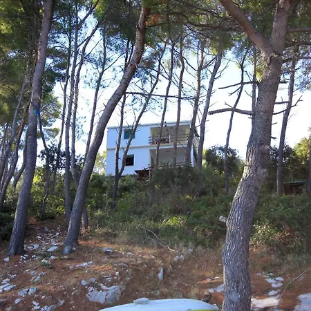 Secluded Fisherman's Cove Spiliska, Korcula - 9142 * Vela Luka