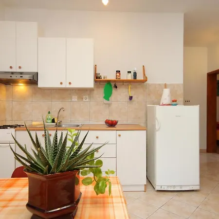 בית נופש Secluded Fisherman's Cove Spiliska, Korcula - 9142 *