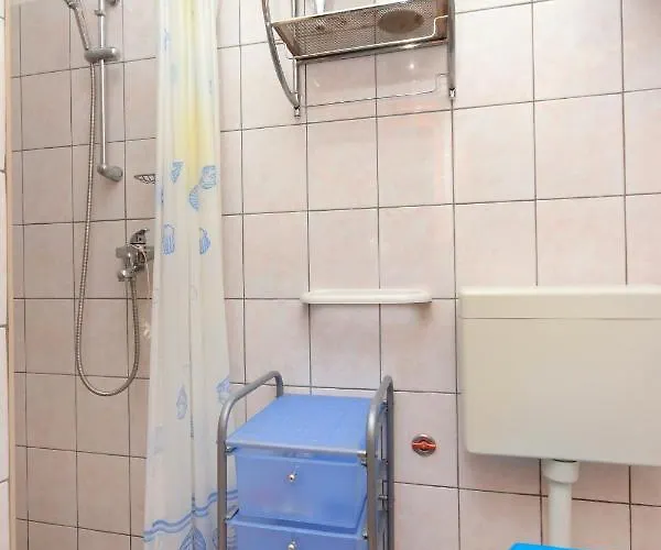 Secluded Fisherman's Cove Spiliska, Korcula - 9142 *