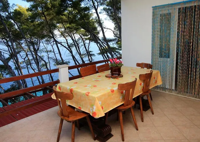 Secluded Fisherman's Cove Spiliska, Korcula - 9142 *